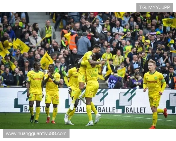 南特俱乐部宣布新赛季引援计划并进行阵容调整备战法国足球联赛